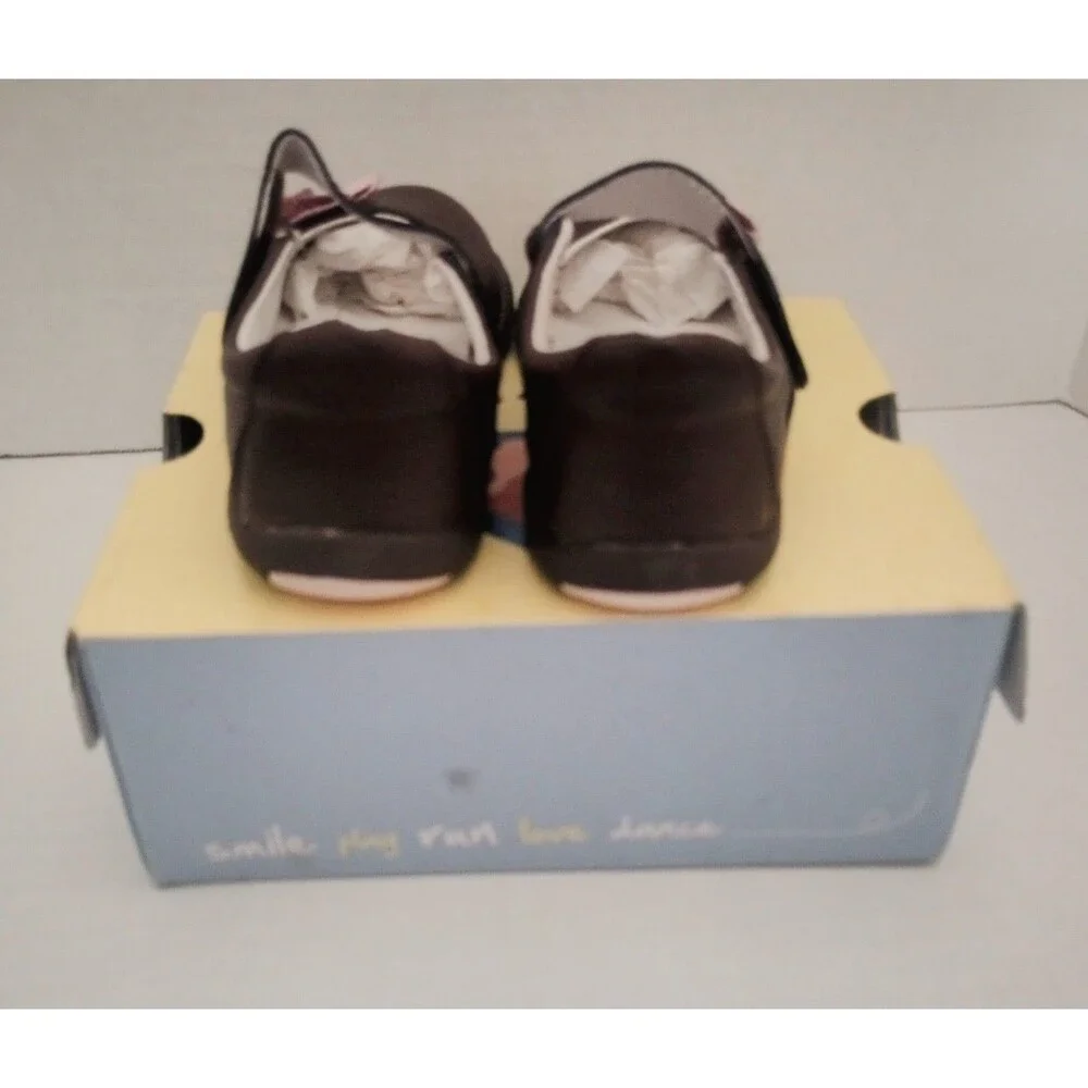 NEW Rileyroos Brown Slip On MaryJane Style FIONA Shoes sz 9.5 LilGirls